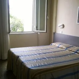https://hotel-moderno-pisa.it-tuscanyhotel.com