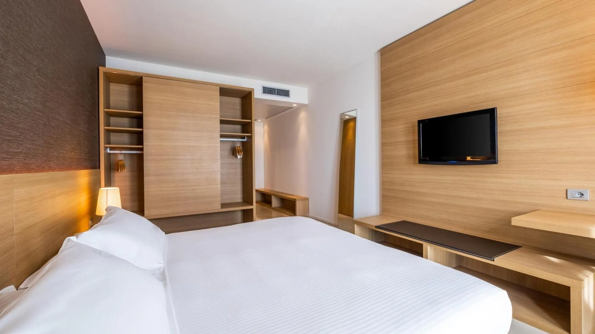 Hsm Hotel San Martino Garbagnate Monastero Italy